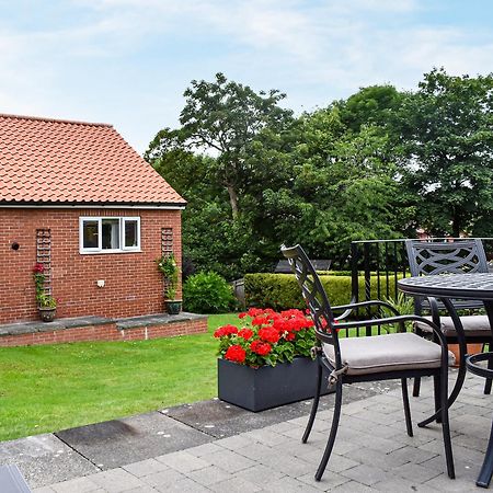 Downdinner Hill Whitby Exterior foto
